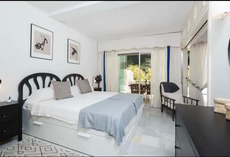 Jardines Del Mar * Marbella
